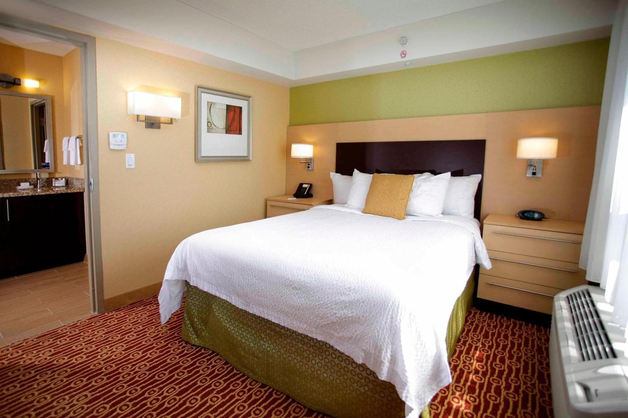 Towneplace Suites By Marriott Sudbury Exteriér fotografie
